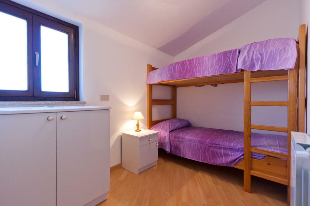 Apartments Redenta Tar-Vabriga ภายนอก รูปภาพ