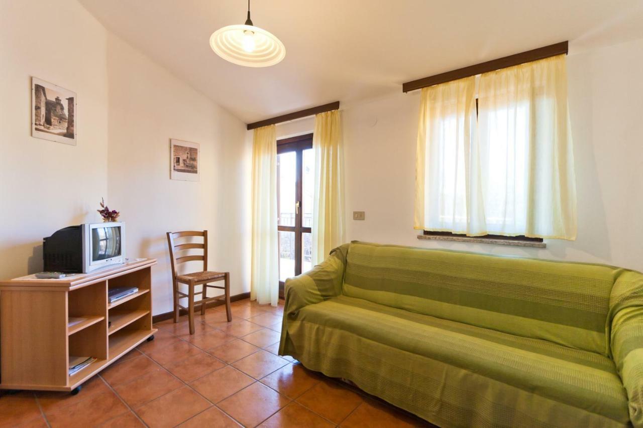 Apartments Redenta Tar-Vabriga ภายนอก รูปภาพ